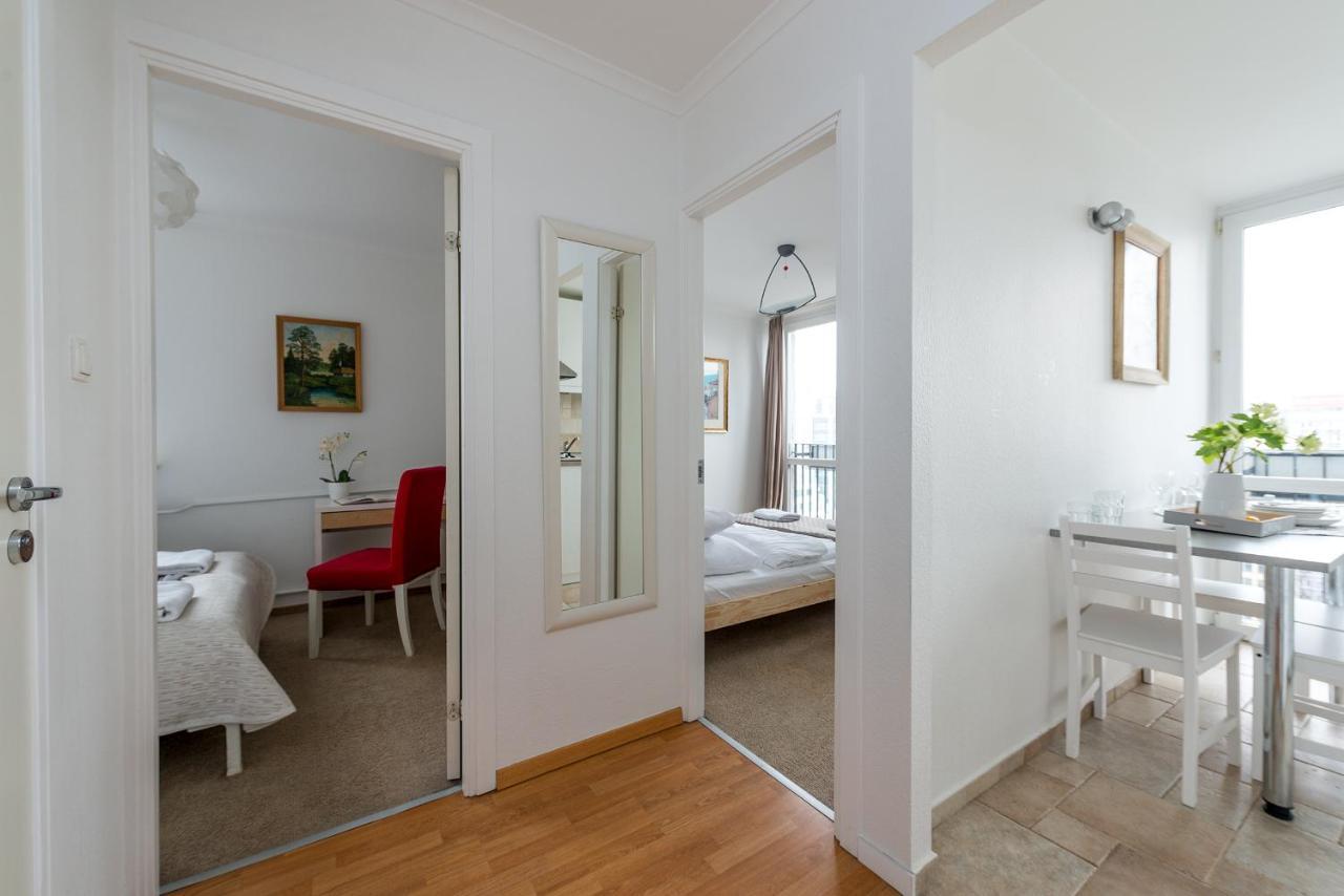 P&O Apartments Grzybowska 9 Varşovia Exterior foto